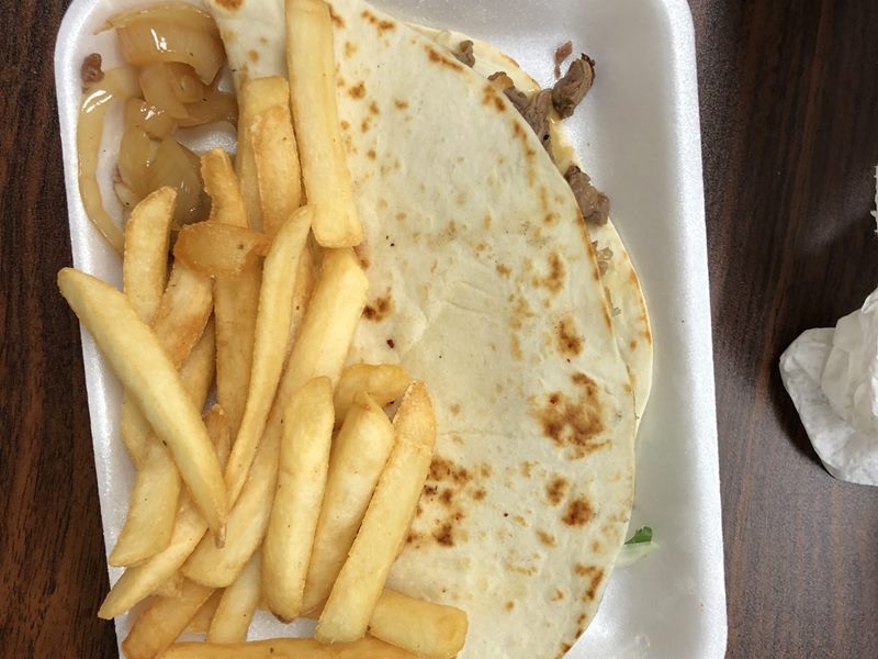 Taqueria La Cotorra food